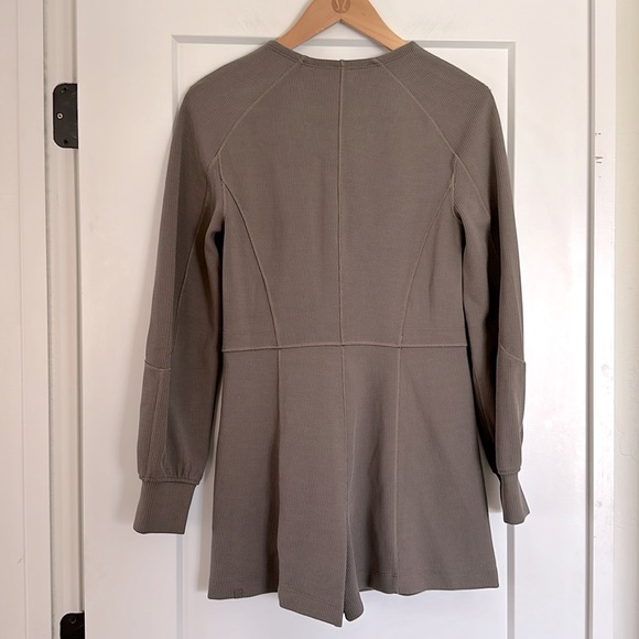 53. NWT Lululemon Ribbed Softstreme Long-Sleeve Romper Nomad Size 0 RARE - Picture 8 of 15